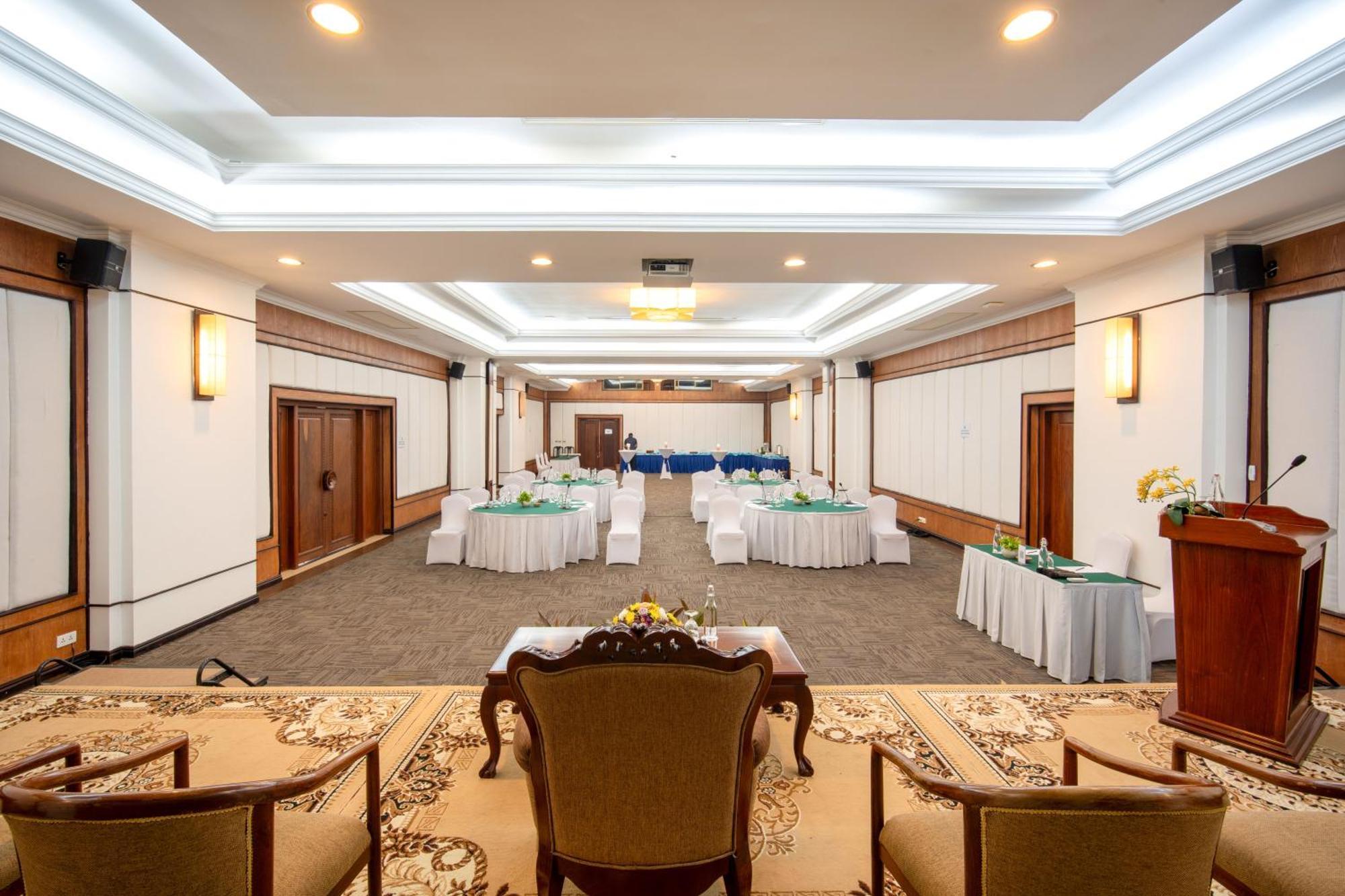 Khemara Angkor Hotel & Spa Сием Реап Екстериор снимка