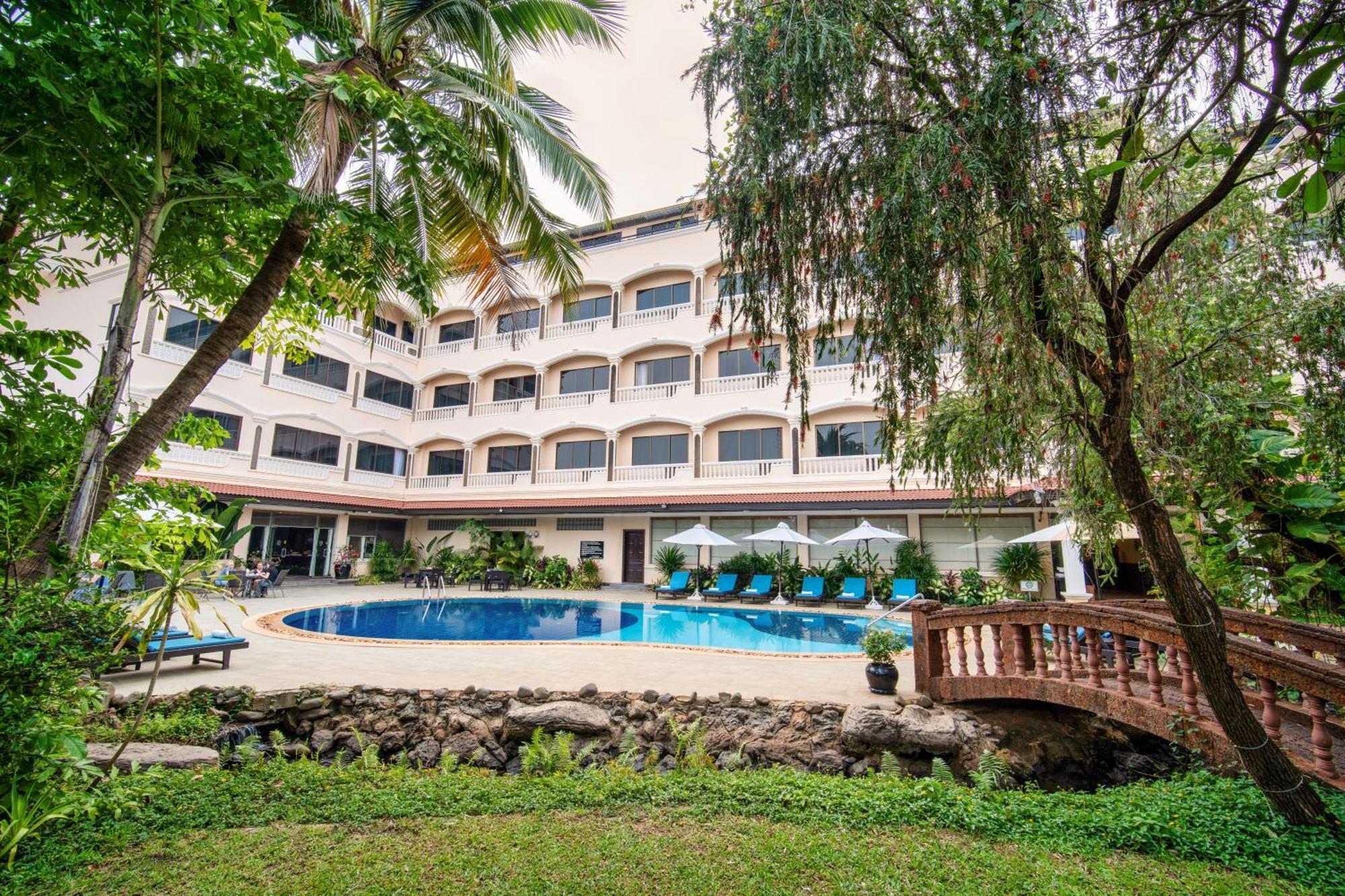 Khemara Angkor Hotel & Spa Сием Реап Екстериор снимка